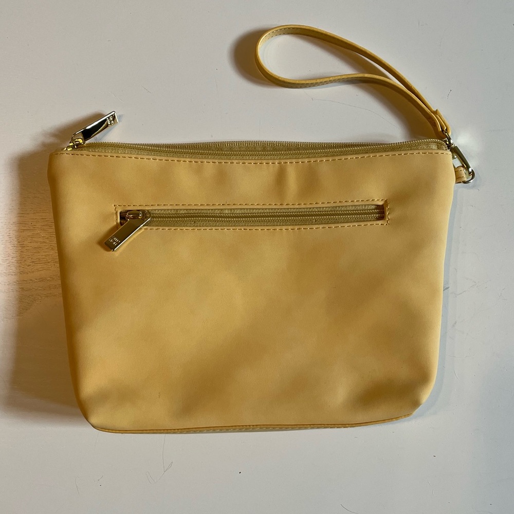Travel Clutch